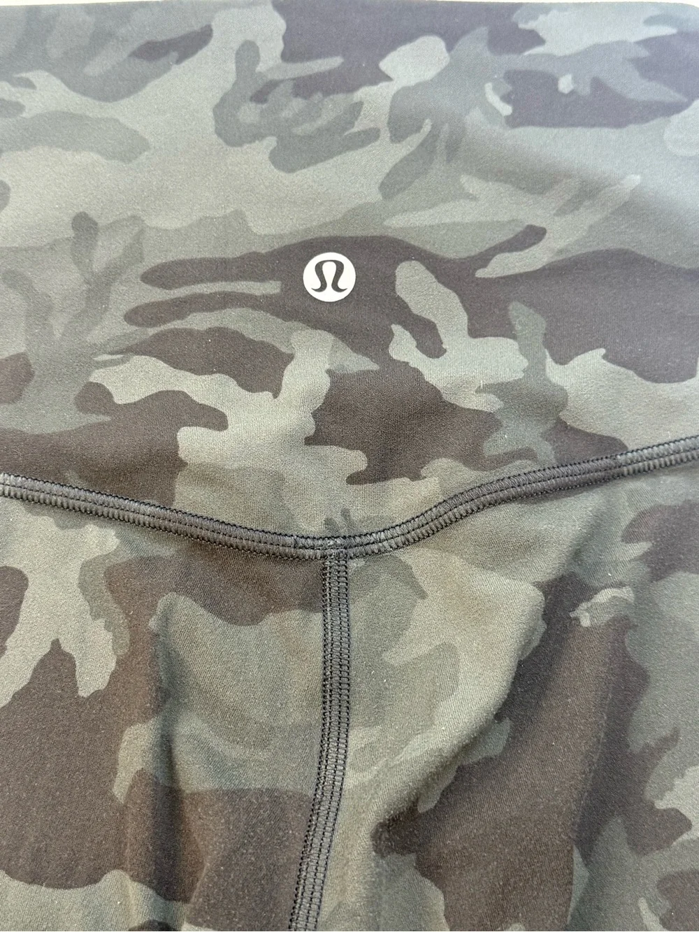 lululemon Align Camo Green High-Rise Leggings Size 2 - 25” inseam womens